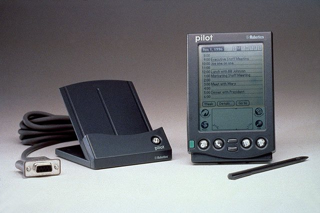 Самый быстрый смартфон нулевых: в чём секрет производительности PalmOS? - 1