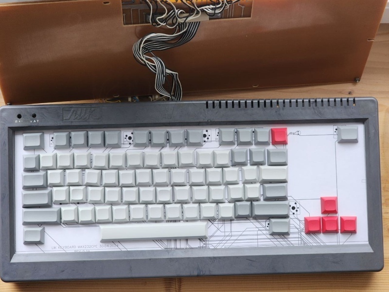 Примерное расположение клавиш на проектируемой клавиатуре