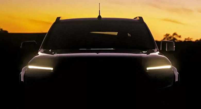 Совершенно новый Nissan Navara на платформе Mitsubishi Triton представят в ноябре: первые изображения