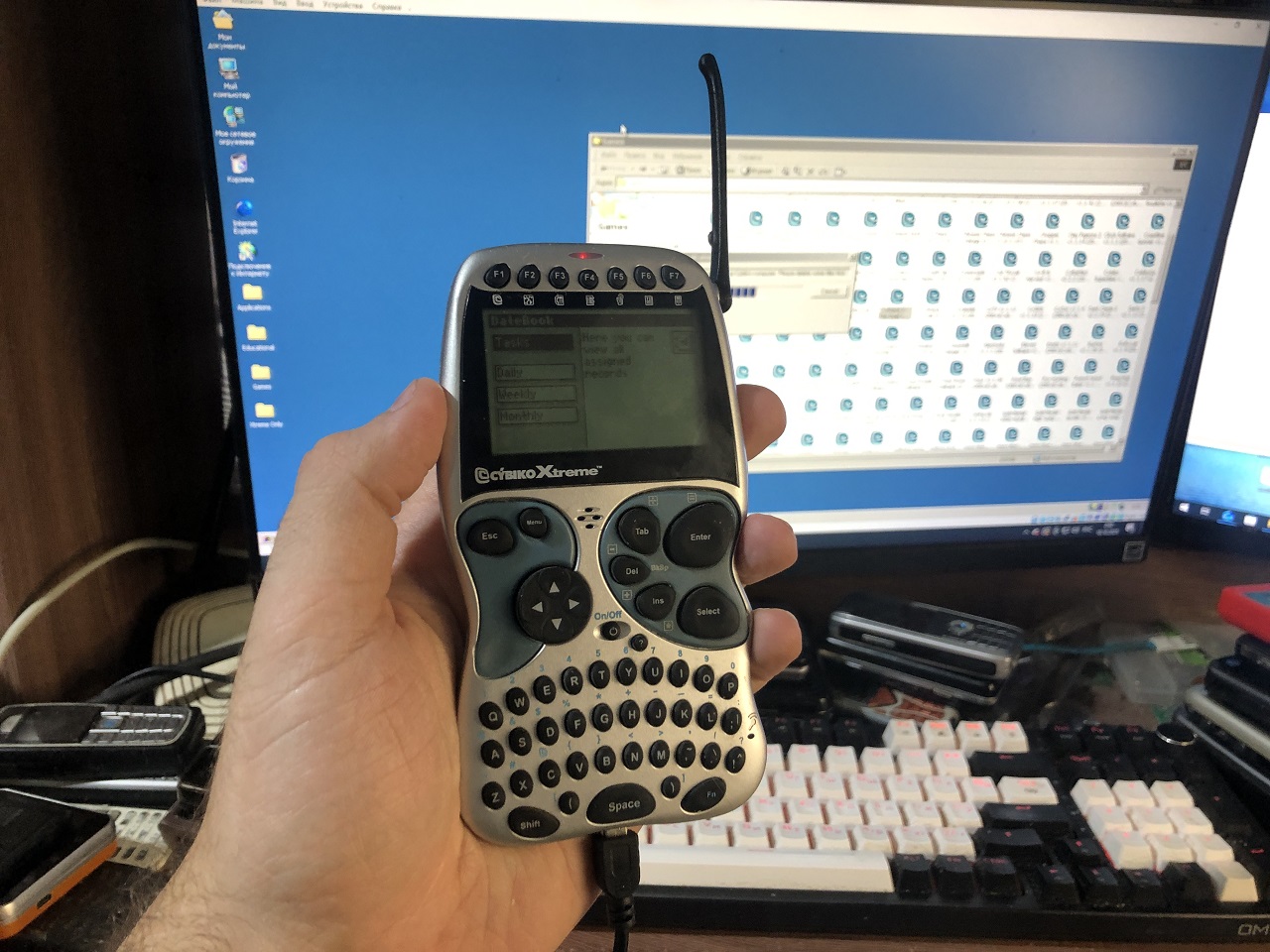 Cybiko: социальный КПК с Mesh-сетью из 2000 года - 3 Cybiko: социальный КПК с Mesh-сетью из 2000 года - 3