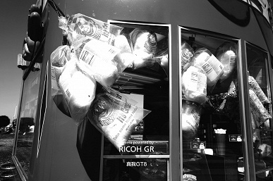 «Флагман уличной фотографии» с камерой Ricoh GR. Появились фотографии, сделанные на базовый Realme GT8