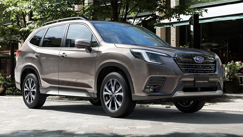К дилеру в Воронеже приехала партия новых Subaru Forester с 2,0-литровым мотором и полным приводом &mdash; от 5,4 млн рублей