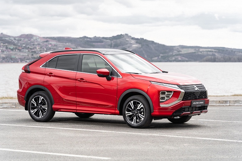 Mitsubishi Eclipse Cross сильно подешевели в России: названы актуальные цены - 1 Mitsubishi Eclipse Cross сильно подешевели в России: названы актуальные цены