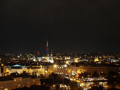 Так снимает OnePlus 15, у которого больше нет камеры Hasselblad. Опубликованы реальные фото со всех камер, 120-кратным зумом и примерами ночной съемки