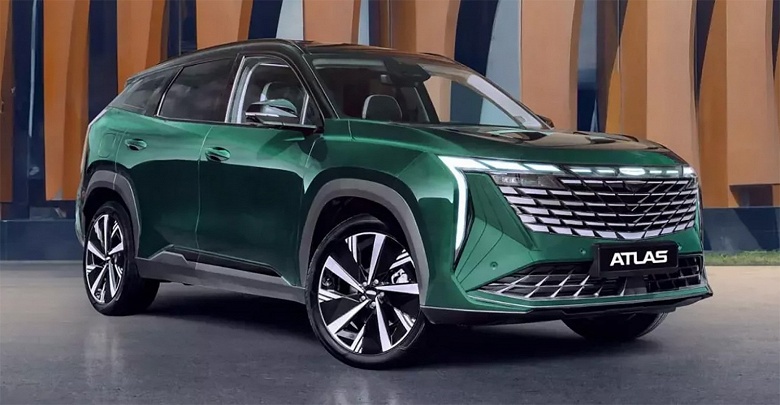 В России поменялись цены на Geely Atlas 2025