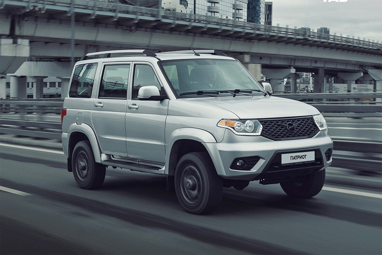 Подтверждено: УАЗ «Патриот» вновь получит «автомат»