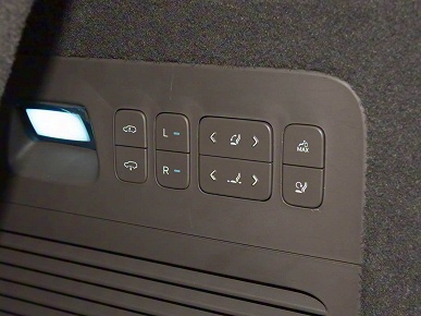 Салон класса люкс с холодильником, 760 л.с., «глаз Бога», 1300 км на баке бензина — всего 300 тыс. юаней (3,8 млн рублей). Представлен роскошный гибрид BYD Denza N8L - 5 Салон класса люкс с холодильником, 760 л.с., «глаз Бога», 1300 км на баке бензина — всего 300 тыс. юаней (3,8 млн рублей). Представлен роскошный гибрид BYD Denza N8L