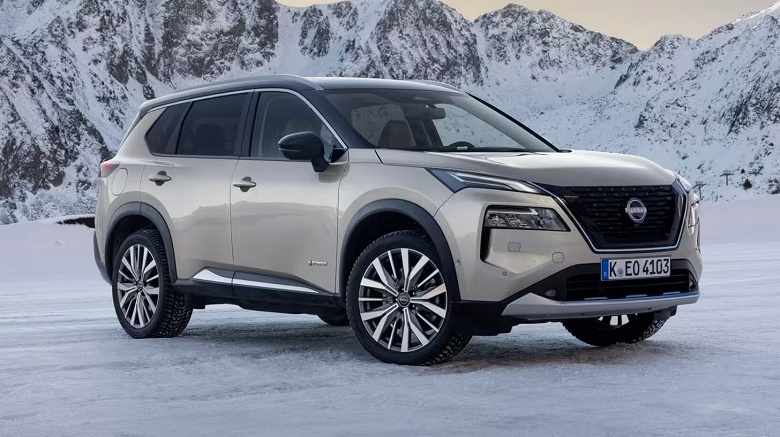 Заказы на новый Nissan X-Trail принимают в России от 2,22 млн рублей, мощный полноприводный гибрид &mdash; от 2,75 млн рублей