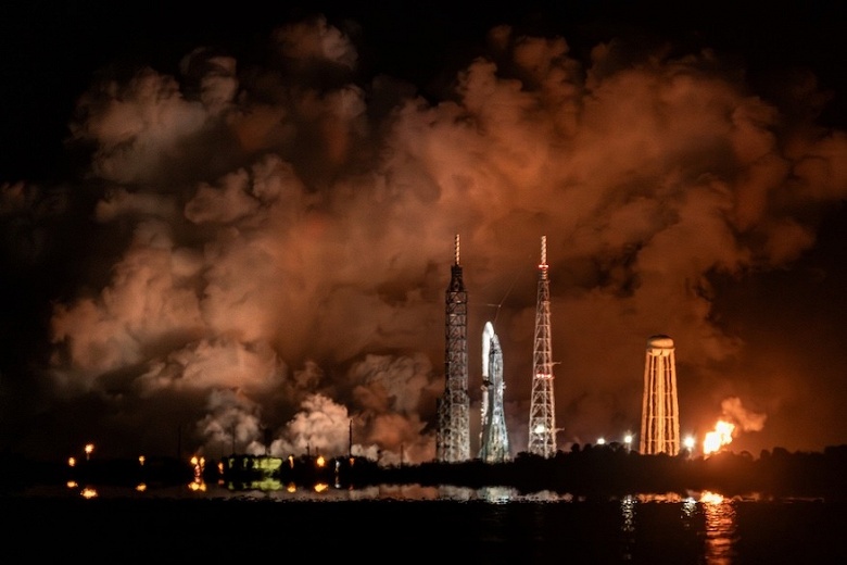 Blue Origin готовит второй запуск ракеты New Glenn: испытания двигателей прошли успешно - 1 Blue Origin готовит второй запуск ракеты New Glenn: испытания двигателей прошли успешно