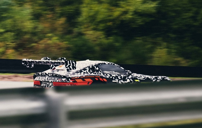 Mercedes-AMG готовит экстремальную трековую версию AMG GT