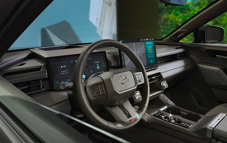 &laquo;Ноль смертей, ноль аварий&raquo; &mdash; новая концепция Toyota, а новый Toyota RAV4 &mdash; первый шаг компании к достижению этой цели