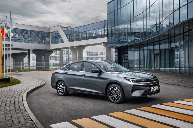 Не самый популярный «Москвич» попрощался с не самой расторопной коробкой передач: у «Москвича 6» больше не будет вариатора - 1 Не самый популярный «Москвич» попрощался с не самой расторопной коробкой передач: у «Москвича 6» больше не будет вариатора