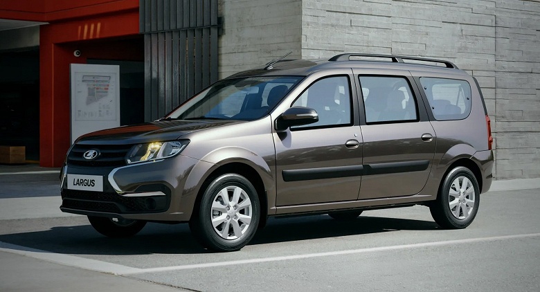 Продажи Lada Largus остановились из-за некачественного масла: АвтоВАЗ дал указание дилерам заменить масло в гидроусилителе