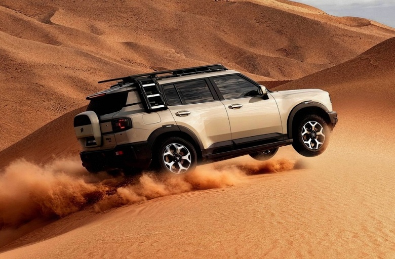 Полный привод, запас хода 1500 км, физические кнопки и помощник на базе DeepSeek &mdash; за 22 200 долларов. Представлен новый Jetour Shanhai T1 AWD