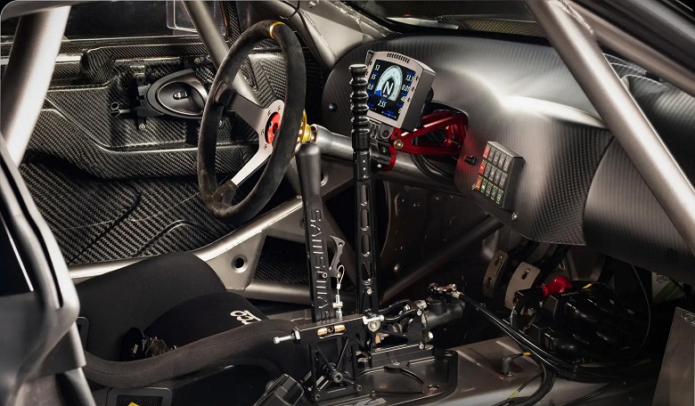 В России построили Nissan Z с 3,0-литровым мотором BMW — 895 л.с. и секвентальная коробка передач - 2 В России построили Nissan Z с 3,0-литровым мотором BMW — 895 л.с. и секвентальная коробка передач