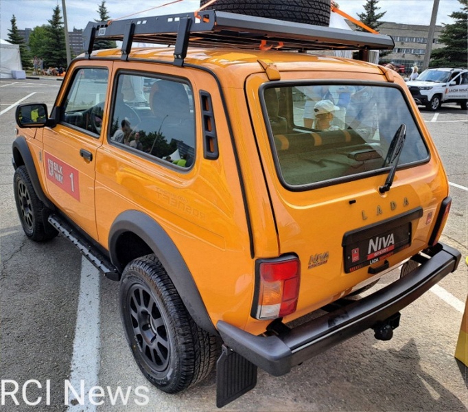 Предсерийную Lada Niva Sport в исполнении Silk Way показали внутри и снаружи