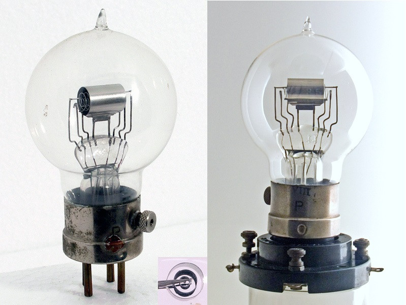 Фото 4.8. Один из первых (1922) «би-гридов» работает иначе, чем тетрод классический — управляющей в нём является вторая сетка, первая же, находящаяся под небольшим положительным потенциалом, предназначена для ускорения электронов, вылетающих с горячего катода, а при тогдашних низких анодных напряжениях, в электронном потоке участвовала только малая их часть. Прибор имел большее, чем триод, усиление и мог работать с намного меньшим анодным напряжением. Лампы назывались «с пространственным зарядом» и получили распространение, например, в автомобильных радио, с питанием напрямую от аккумуляторной батареи 12 вольт. В целом, лампа имела очень низкий КПД и со временем ушла в небытие, кроме особо специфических случаев, вроде ламп электрометрических — для работы с очень малыми токами