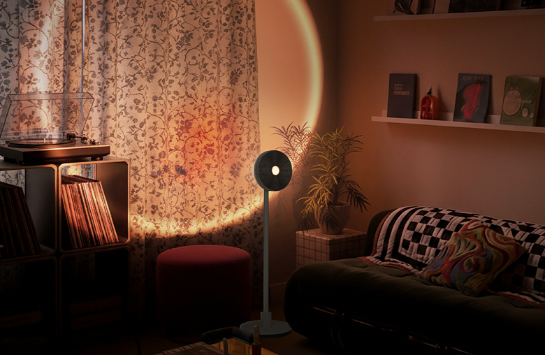 Устройство &laquo;3 в 1&raquo;, которое может выполнять функции проектора, атмосферной подсветки и Bluetooth-колонки: представлен LG MoodMate