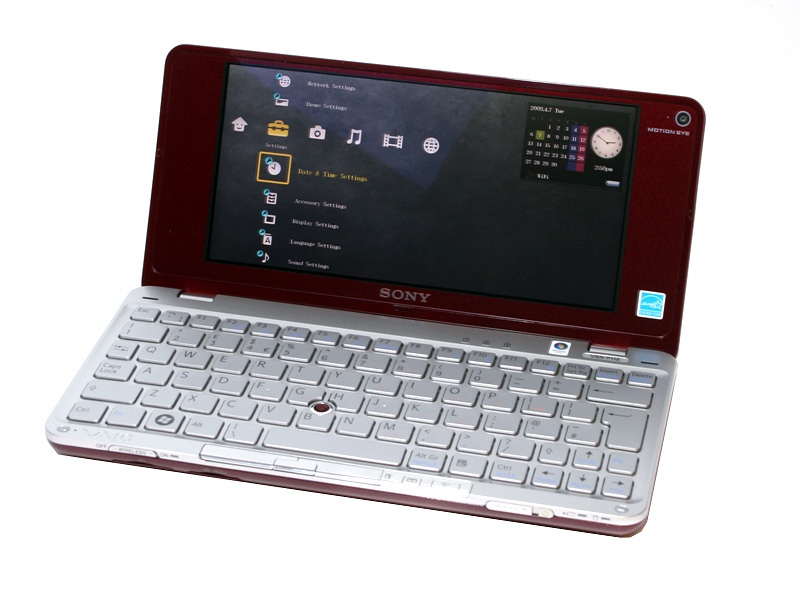 Это Sony Vaio VGN-P11Z. Источник