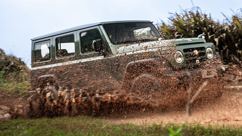 Первый пошел? &laquo;Китайский УАЗ&raquo; BAW 212 дорожает в России на 850 тыс. рублей с 1 декабря из-за нового утильсбора