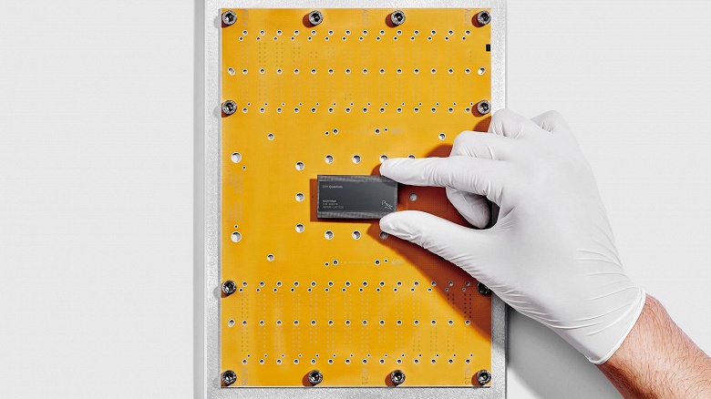 IBM нацелилась на реальное квантовое преимущество к 2026 году и представила квантовые чипы Nighthawk и Loon