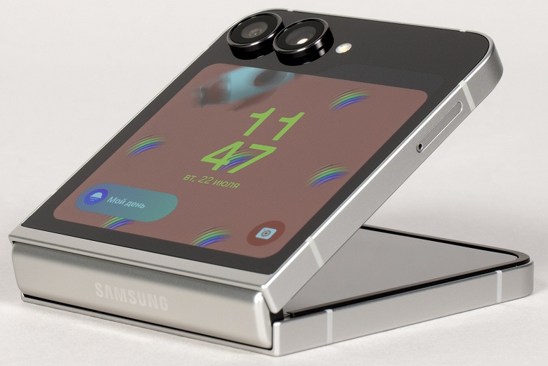 Samsung снова впечатлит толщиной своего складного смартфона. В следующем году выйдет очень тонкий Galaxy Z Flip8