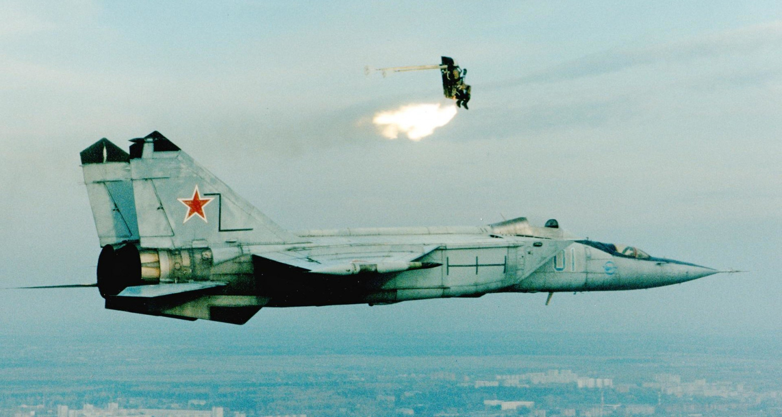 Почему в самолетах нет парашютов и про другие способы спасти пассажиров - 3 Почему в самолетах нет парашютов и про другие способы спасти пассажиров - 3