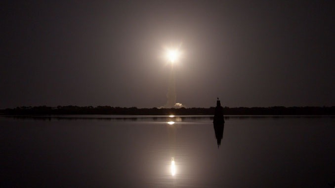 После вынужденной задержки ракета Atlas V успешно вывела на орбиту спутник серии ViaSat-3