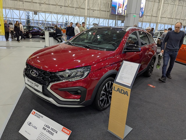 Представлена топовая версия Lada Vesta SW Cross с бесключевым доступом и дистанционным запуском