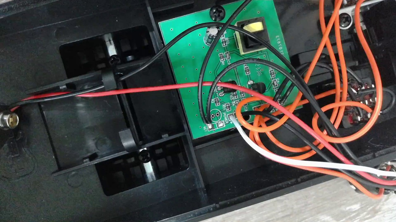 Ультрадешёвая гитарная квакушка ZORY DF2210 - 7