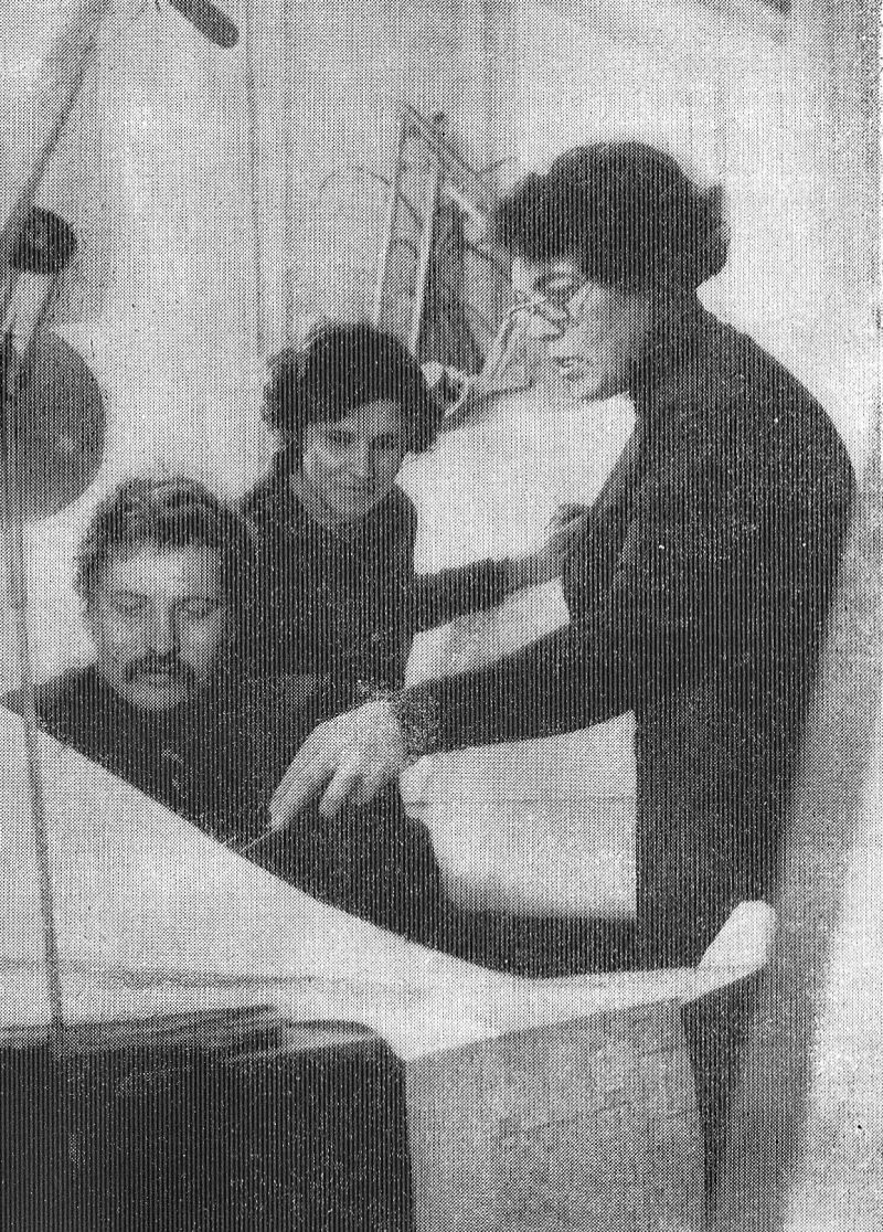 Инженеры «Горьковметропроекта» обсуждают вынос коммуникаций