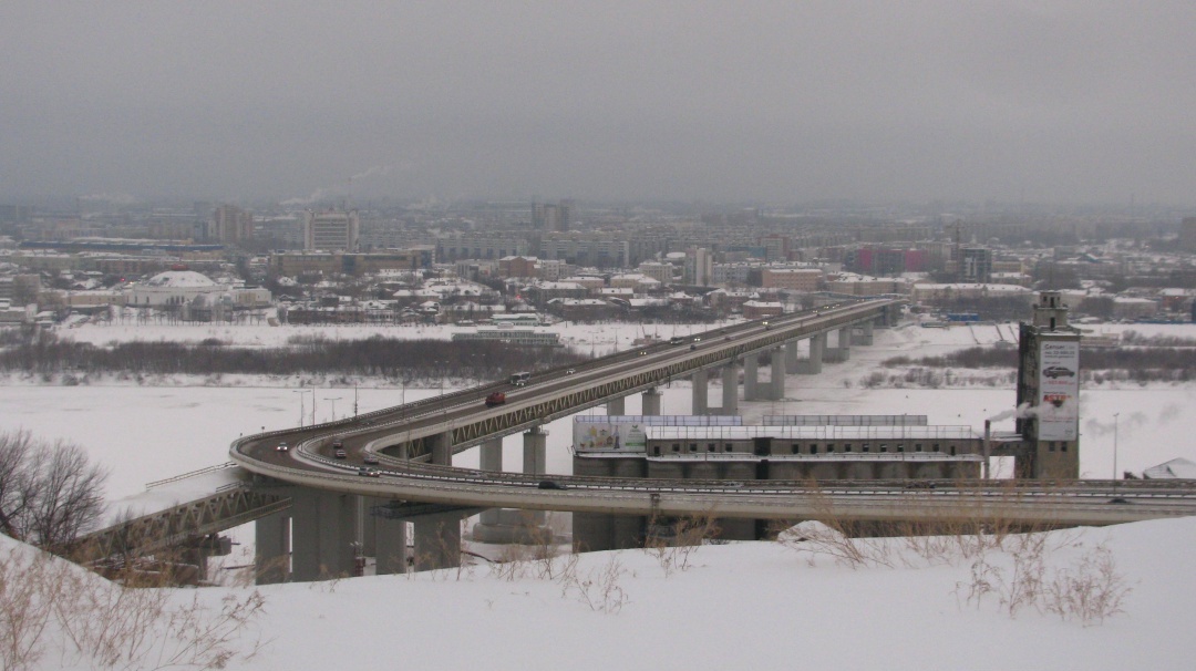 2011 год — метромост пока без метро