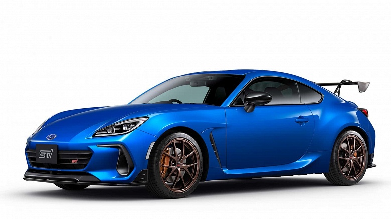 Представлен Subaru BRZ STI Sport Type RA &mdash; с гоночным 2,4-литровым мотором, 18-дюймовыми колёсами BBS и тормозами Brembo. Возможность купить машину разыграют в лотерею