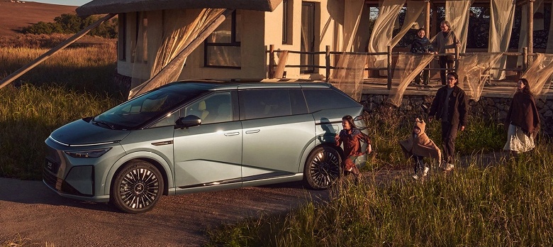 Самый длинный минивэн в мире с рекордным запасом хода 1600 км и уникальной системой трансформации салона. XPeng X9 Super Extended Range готов к выходу в Китае