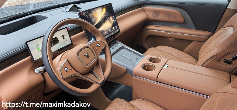 Новейший флагман с изменяемым клиренсом и запасом хода 1200 км представили одновременно в Китае и России: первые Voyah Taishan уже прибыли в Москву