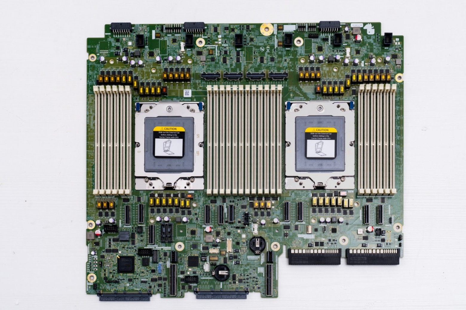 «Взяли лучшее и объединили»: философия сервера Selectel - 5