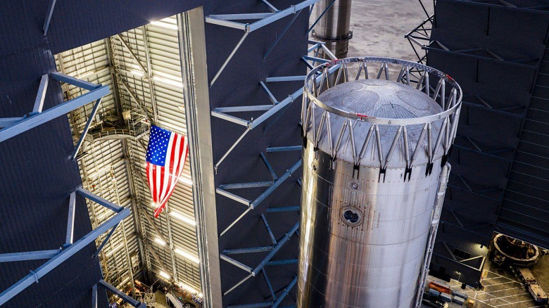 Super Heavy V3 выходит из тени: SpaceX запускает испытания нового ускорителя