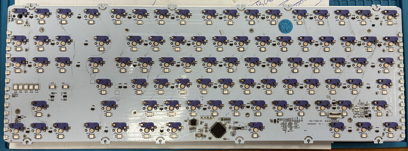 вид с обратной стороны свитчей