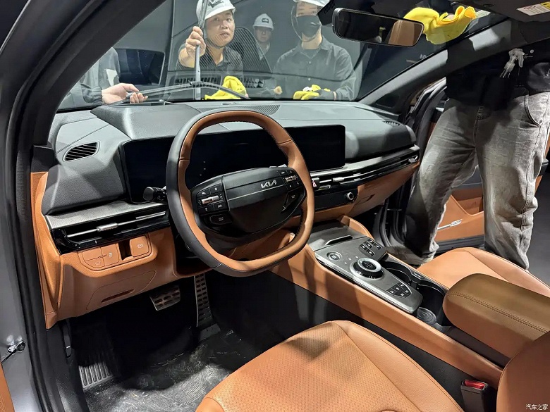 Kia Sportage 2026 показали в Китае: кроссовер сохранил 8-ступенчатый &laquo;автомат&raquo;