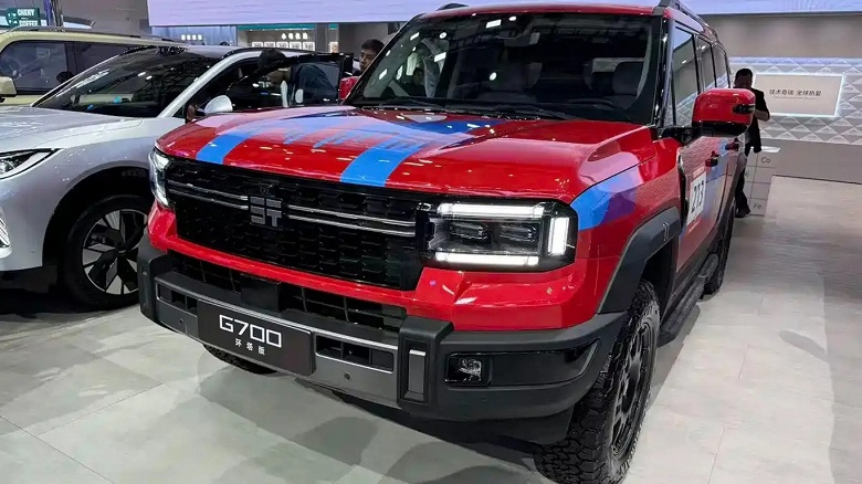 Адаптивная пневмоподвеска с 64 режимами, запас хода 1400 км и режим &laquo;краба&raquo;. Представлен внедорожник Jetour G700 Ring Tower Edition