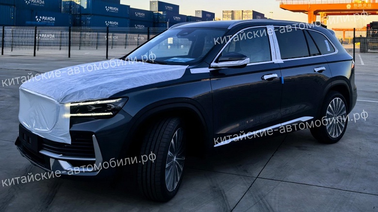 Обновленные Geely Monjaro уже едут из Китая в Россию: машины сняли на фото