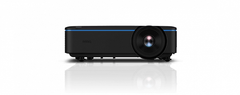 200 дюймов с расстояния несколько сантиметров от стены. BenQ представляет свой самый компактный короткофокусный проектор LU895UST - 1 200 дюймов с расстояния несколько сантиметров от стены. BenQ представляет свой самый компактный короткофокусный проектор LU895UST