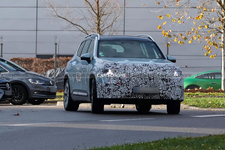 Mercedes-GLB 2026 показали на фото: новый дизайн, «звёздная» крыша и MBUX Superscreen - 2 Mercedes-GLB 2026 показали на фото: новый дизайн, «звёздная» крыша и MBUX Superscreen