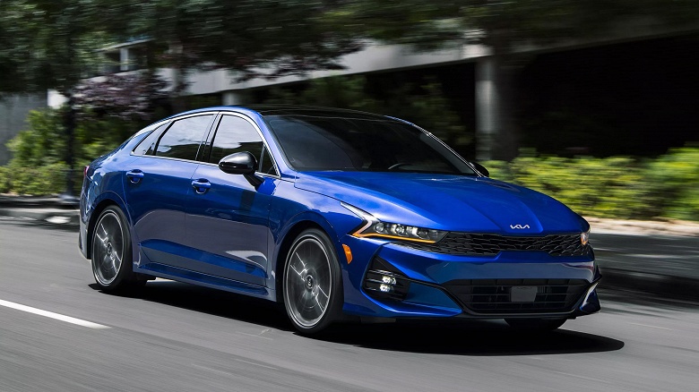 Популярный седан Kia K5 оказался проблемным: в США отзывают 250 тыс. машин из-за риска возгорания топливного бака