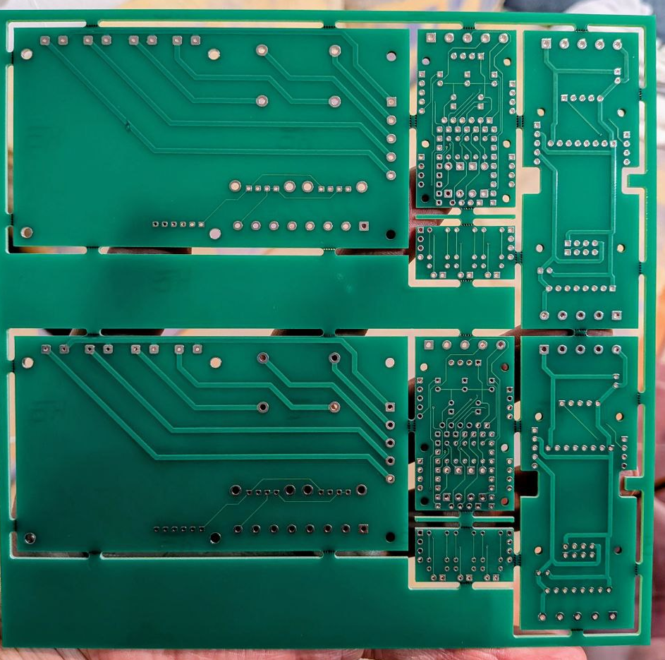 Рис. 20. Печатные платы панелей и модулей контроллера