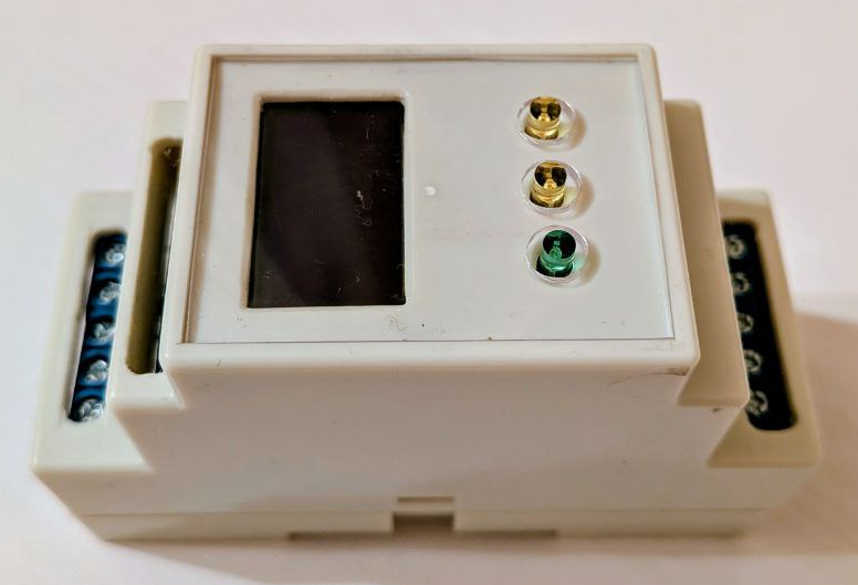 Рис. 23. Контроллер в корпусе