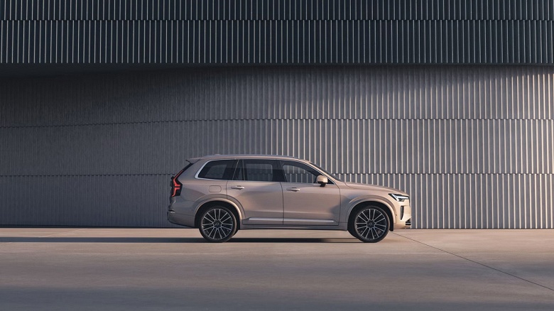 Volvo XC90 2026 вышел на рынок в Китае: от 450 тыс. юаней (5 млн рублей)