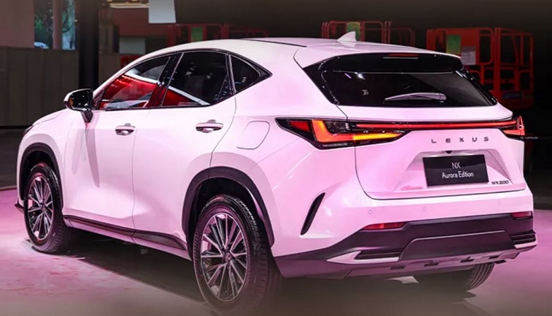 Представлен лимитированный Lexus NX Aurora Edition за 310 тыс. юаней (3,5 млн рублей) - 2 Представлен лимитированный Lexus NX Aurora Edition за 310 тыс. юаней (3,5 млн рублей)