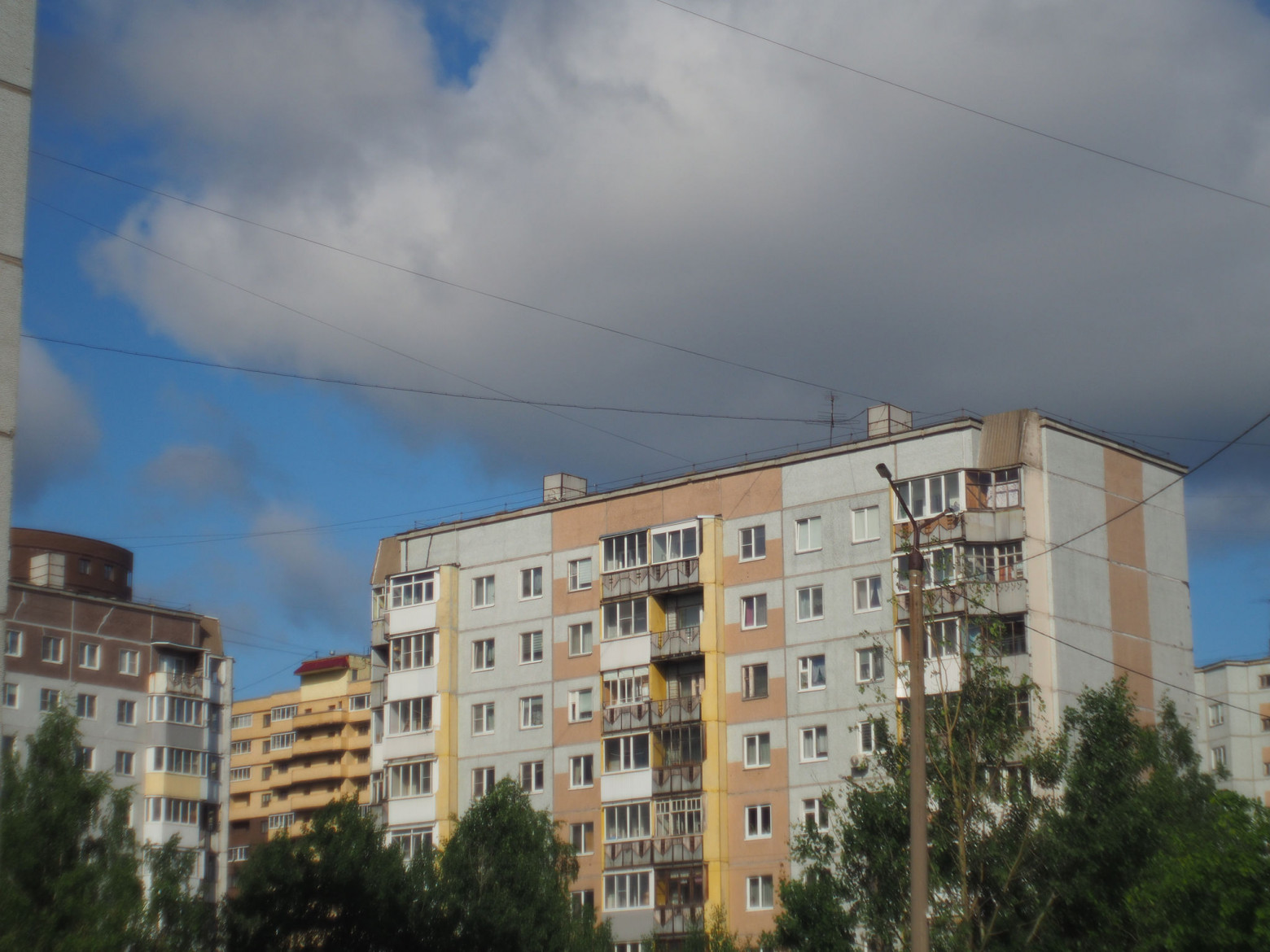 Единственный кадр с Мир-1В (чёрный), даже на кропнутой матрице 4/3 заметна муть