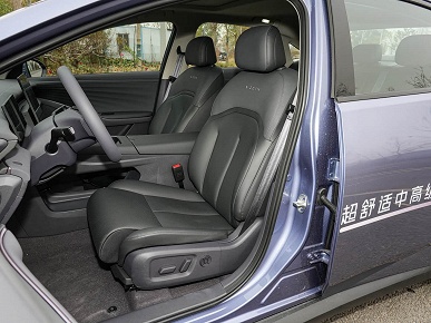 Просторный гибрид Nissan с расходом 2,9 л/100 км &mdash; всего 92 тыс. юаней (1 млн рублей). Представлен Nissan N6